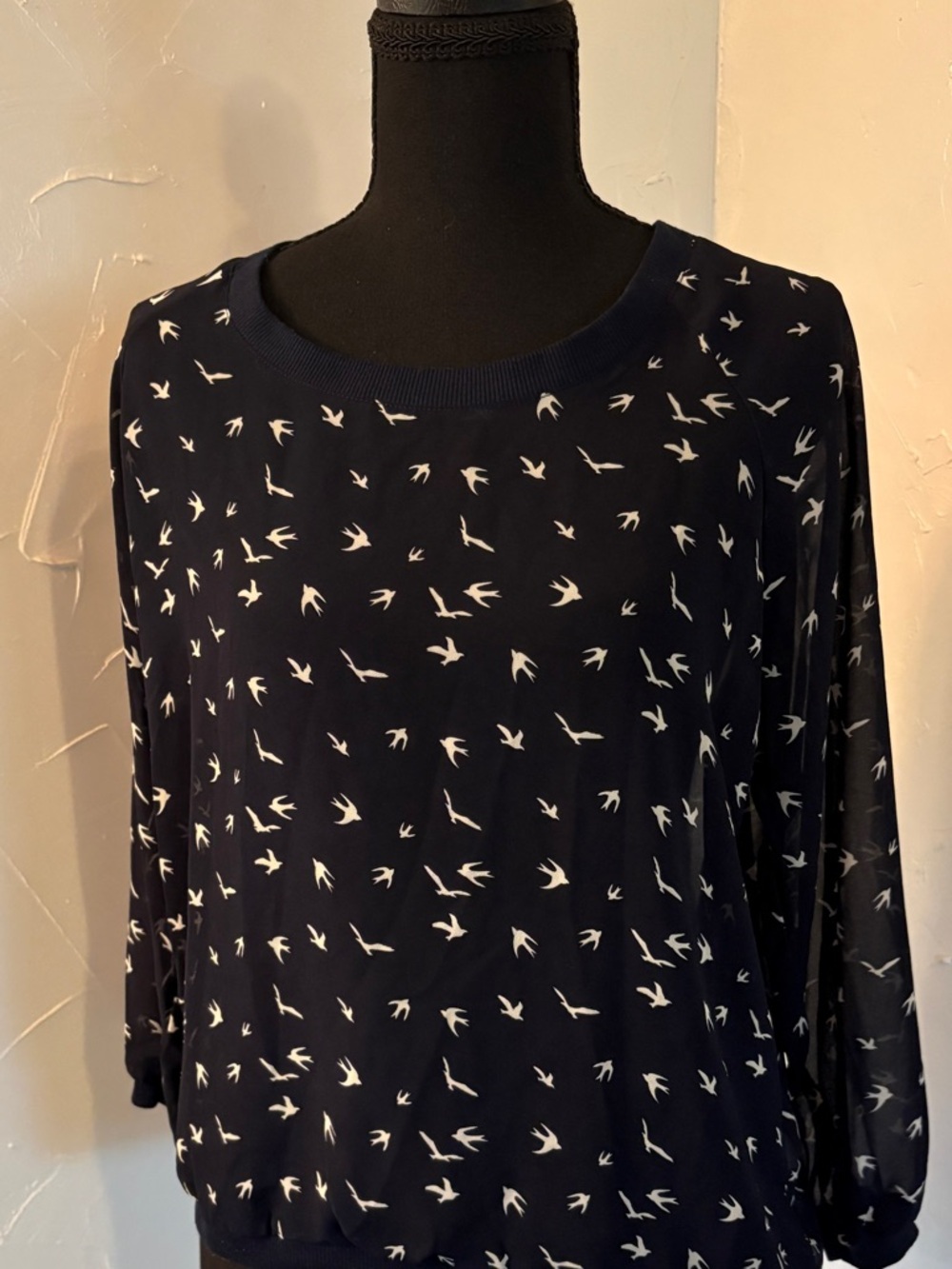 Navy Blue Bird Print Lightweight Pullover